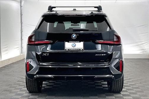 Black Sapphire Metallic 2026 BMW X1 xDrive28i