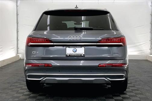 2021 Audi Q7 45 Premium