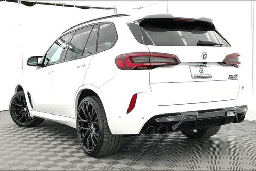 Mineral White Metallic 2022 BMW X5 M Base