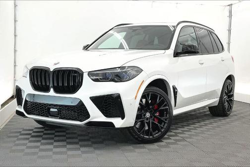 Mineral White Metallic 2022 BMW X5 M Base