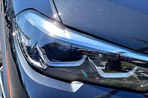 Black Sapphire Metallic 2023 BMW X5 xDrive40i