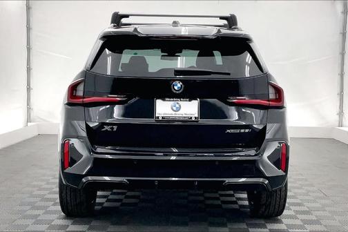 Black Sapphire Metallic 2026 BMW X1 xDrive28i