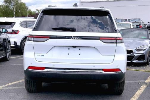 2022 Jeep Grand Cherokee 4xe Base