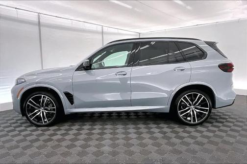 Gray 2026 BMW X5 xDrive40i