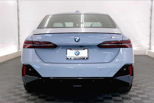 2024 BMW i5 M60