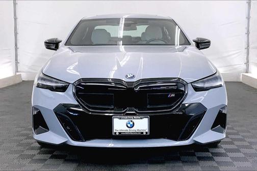 2024 BMW i5 M60