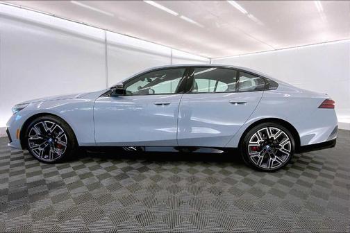2024 BMW i5 M60
