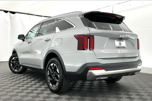 Wolf Gray 2025 Kia Sorento S