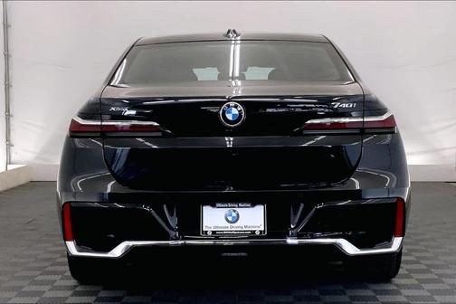 2024 BMW 740 i xDrive