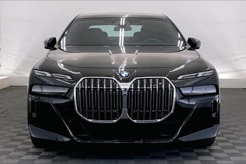 2024 BMW 740 i xDrive