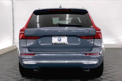 2022 Volvo XC60 B5 Inscription