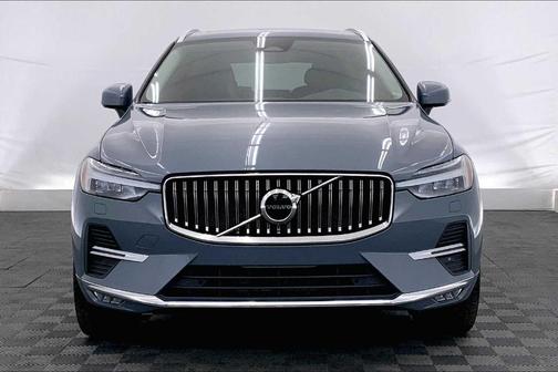 2022 Volvo XC60 B5 Inscription