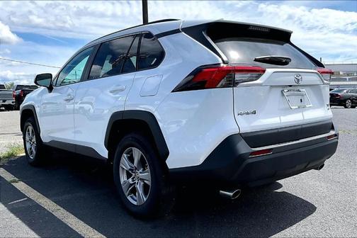 Ice 2025 Toyota RAV4 XLE