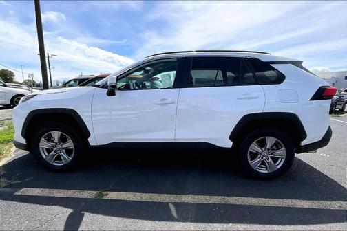 Ice 2025 Toyota RAV4 XLE