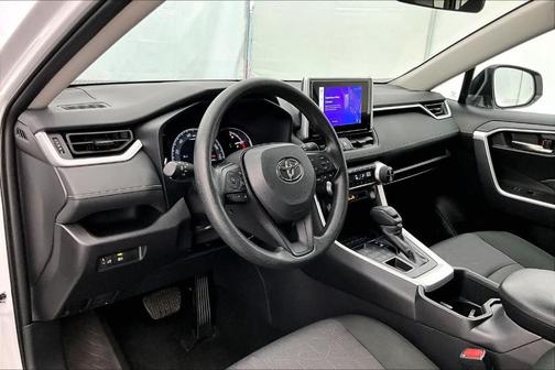 Ice 2025 Toyota RAV4 XLE