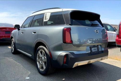 2025 MINI Countryman Base