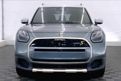 2025 MINI Countryman Base