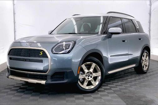 2025 MINI Countryman Base