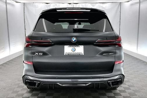 Frozen Black 2026 BMW X5 xDrive40i