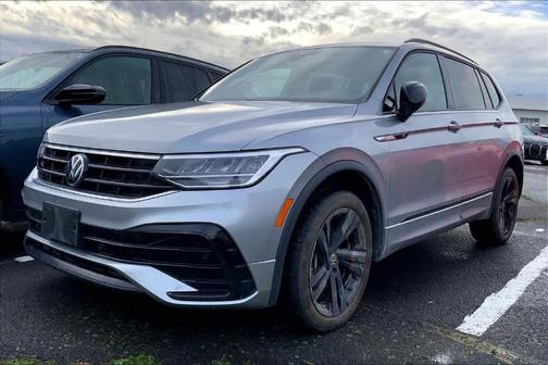 2024 Volkswagen Tiguan 2.0T SE R-Line Black