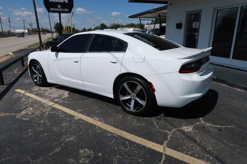 2017 Dodge Charger SXT