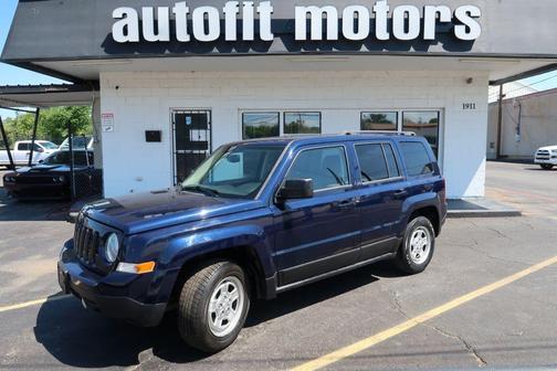 Blue 2017 Jeep Patriot Sport