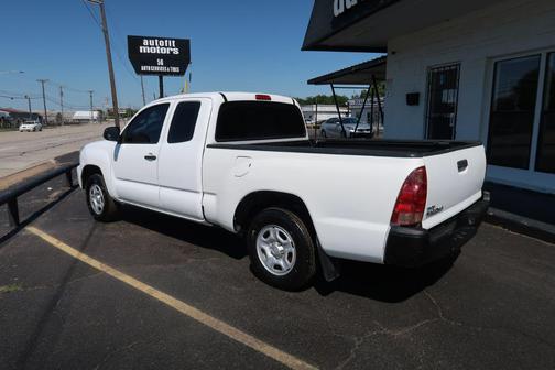 White 2015 Toyota Tacoma