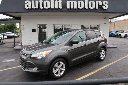 Gray 2016 Ford Escape SE