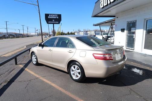 Tan 2009 Toyota Camry CE