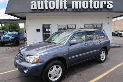 Gray 2004 Toyota Highlander