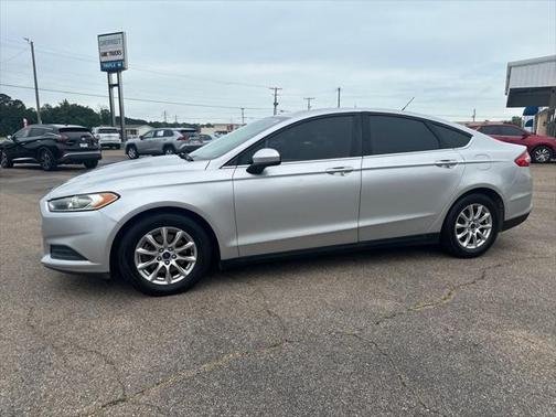 2016 Ford Fusion S