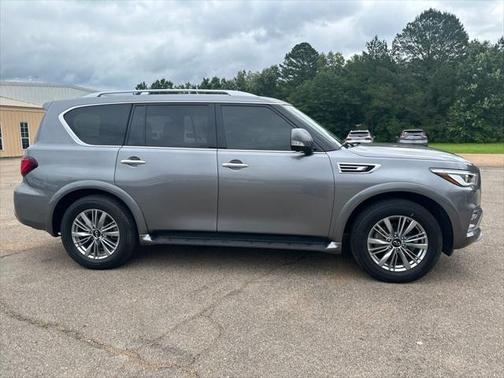 2021 INFINITI QX80 Luxe