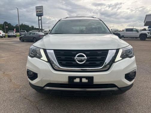 2020 Nissan Pathfinder Platinum 2WD