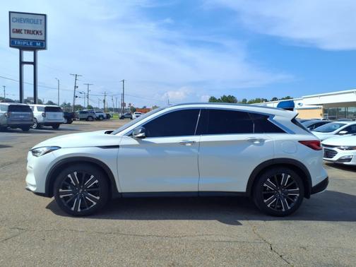 2021 INFINITI QX50 LUXE