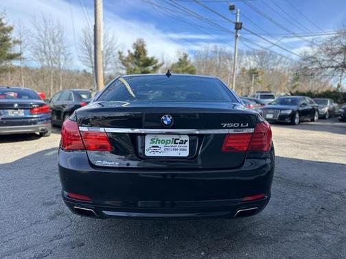 Photo 4 of 50 of 2009 BMW 750 Li
