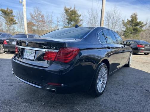 Photo 5 of 50 of 2009 BMW 750 Li