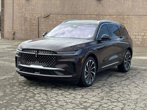 2024 Lincoln Nautilus Black Label