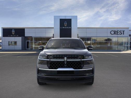 Infinite Black Metallic Clearcoat 2026 Lincoln Navigator Reserve