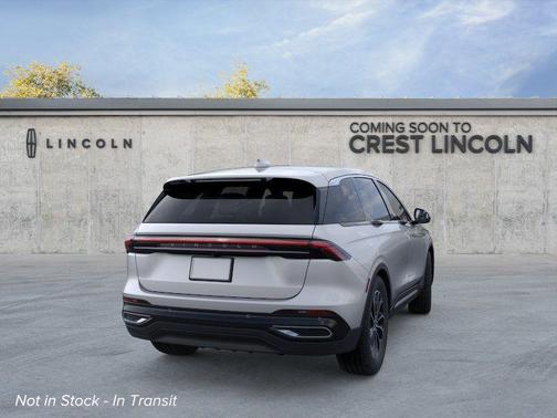 Silver Radiance Metallic Clearcoat 2026 Lincoln Nautilus Premiere