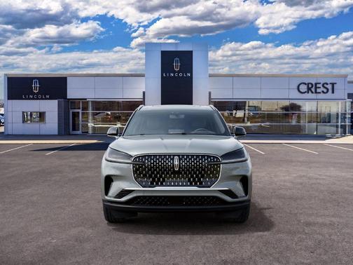 Avalanche Gray Clearcoat 2027 Lincoln Aviator Premiere