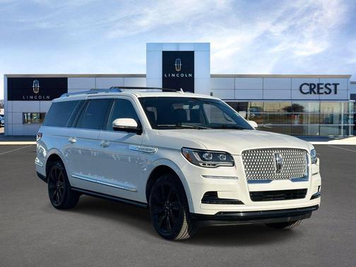 Pristine White Metallic Tri-Coat 2022 Lincoln Navigator Reserve