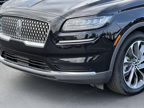 Infinite Black Metallic Clearcoat 2023 Lincoln Nautilus Reserve