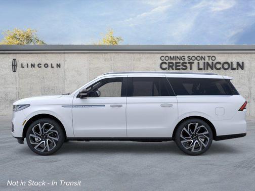 Star White Metallic Tri-Coat 2026 Lincoln Navigator Reserve