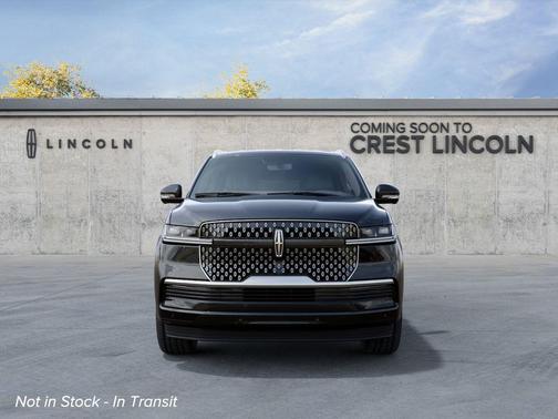 Infinite Black Metallic Clearcoat 2027 Lincoln Navigator Premiere