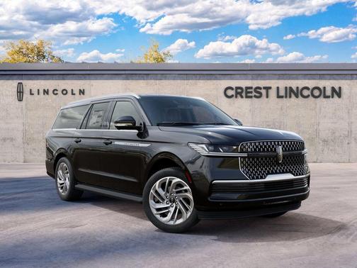 Infinite Black Metallic Clearcoat 2027 Lincoln Navigator Premiere