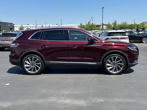 Burgundy Velvet Metallic Tinted Clearcoat 2023 Lincoln Nautilus Reserve