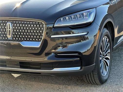 2022 Lincoln Aviator Standard AWD