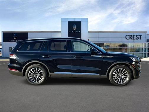 2022 Lincoln Aviator Standard AWD