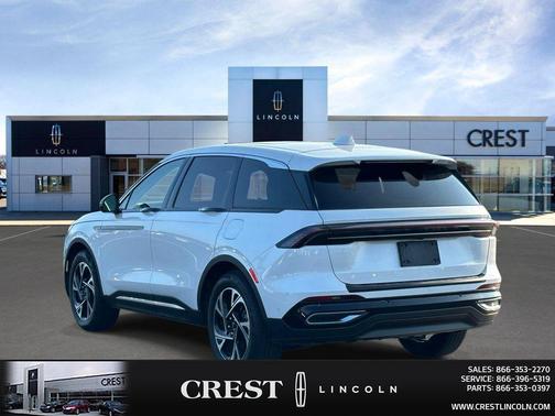White Platinum Metallic Tri-Coat 2024 Lincoln Nautilus Premiere