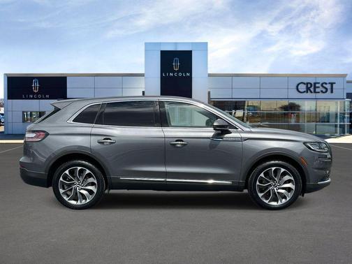 Asher Gray Metallic Clearcoat 2022 Lincoln Nautilus Reserve